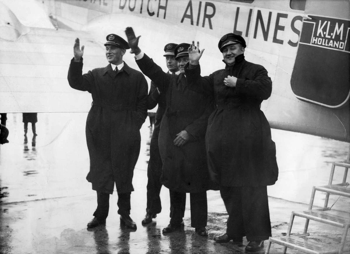  The KLM 'Uiver' DC-2 crew about to depart for Mildenhall.  