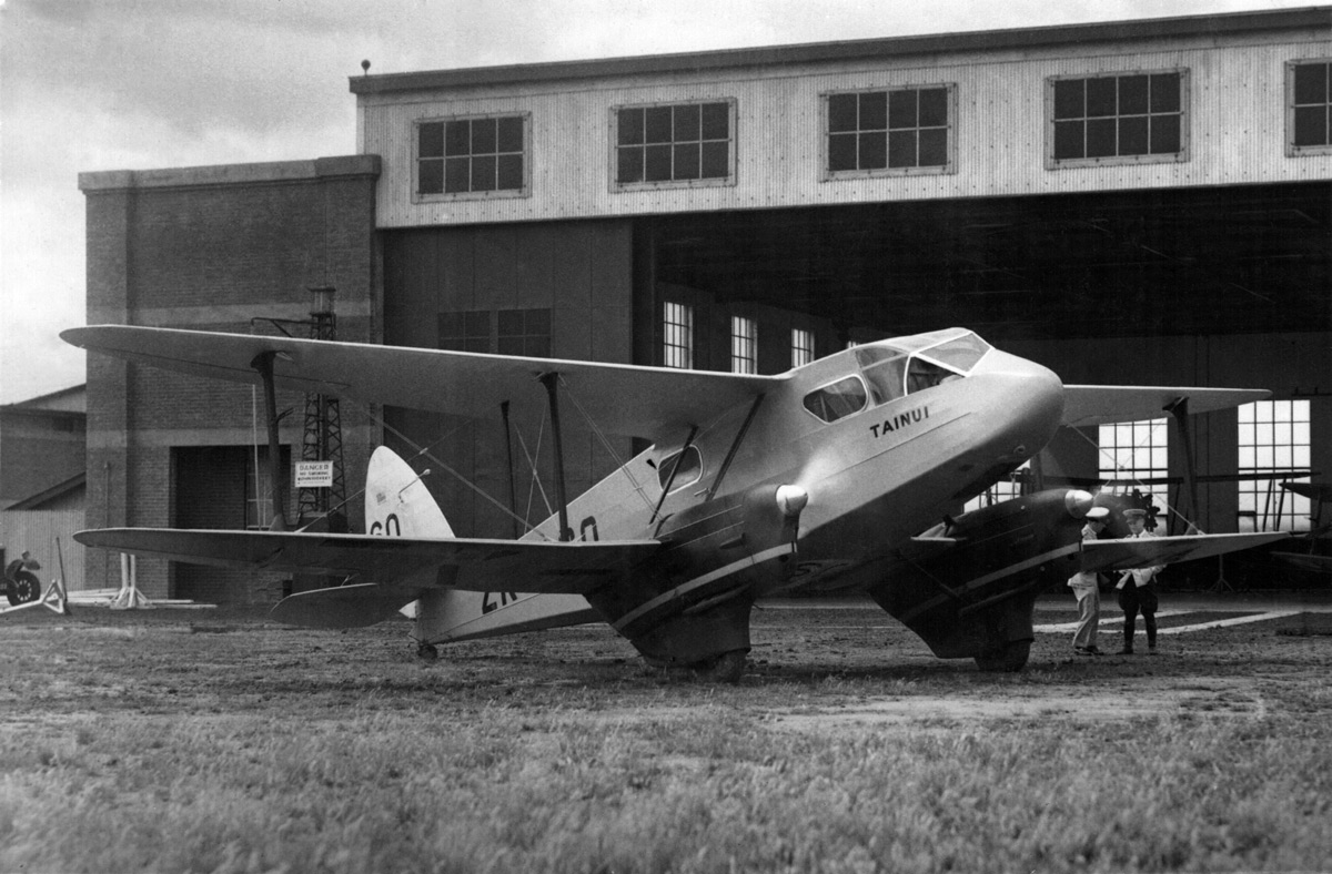 DH.89 Dragon Rapide 'Tainui' at Laverton (finished 9th) (Lawton/Bishop Collection) 