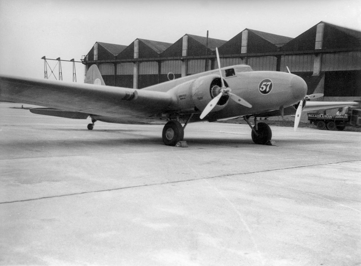  Boeing 247D 'Warner Bros Comet' at Mildenhall 
