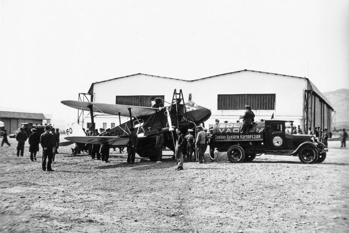  de Havilland DH.89 Dragon Rapide 'Tainui' refuelling at Athens (Auckland Libraries Heritage Collections) 