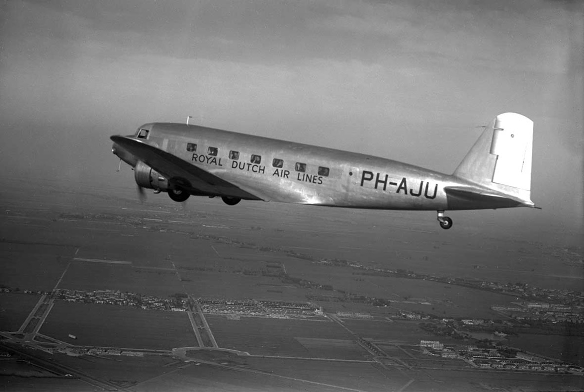  DC-2 (PH-AJU) publicity flight after reassembly in the Netherlands 