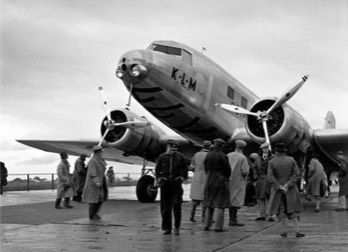  The KLM 'Uiver' DC-2 being inspected at Mildenhall 