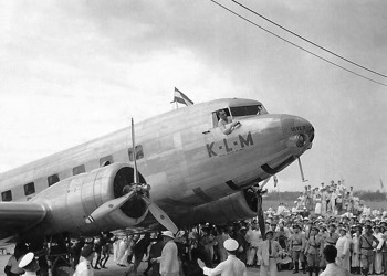 The KLM 'Uiver' DC-2 at Darmo, Surabaya, Dutch East Indies (Indonesia) 