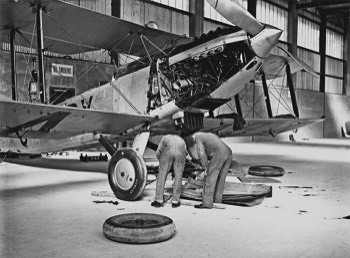  Fairey IIIF 'Time and chance' flown by F/O Cyril Davies and Lt. Cdr. Clifford Hill at Mildenhall (finished 11th) 