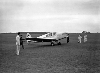  British Klemm Eagle ‘The Spirit of Wm. Shaw & Co Limited’ flown by Flt Lt Donald Shaw (did not finish) 