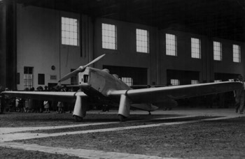  Miles M.2F Hawk Major flown by McGregor and Walker (finished 5th) at Laverton (Lawton/Bishop Collection) 