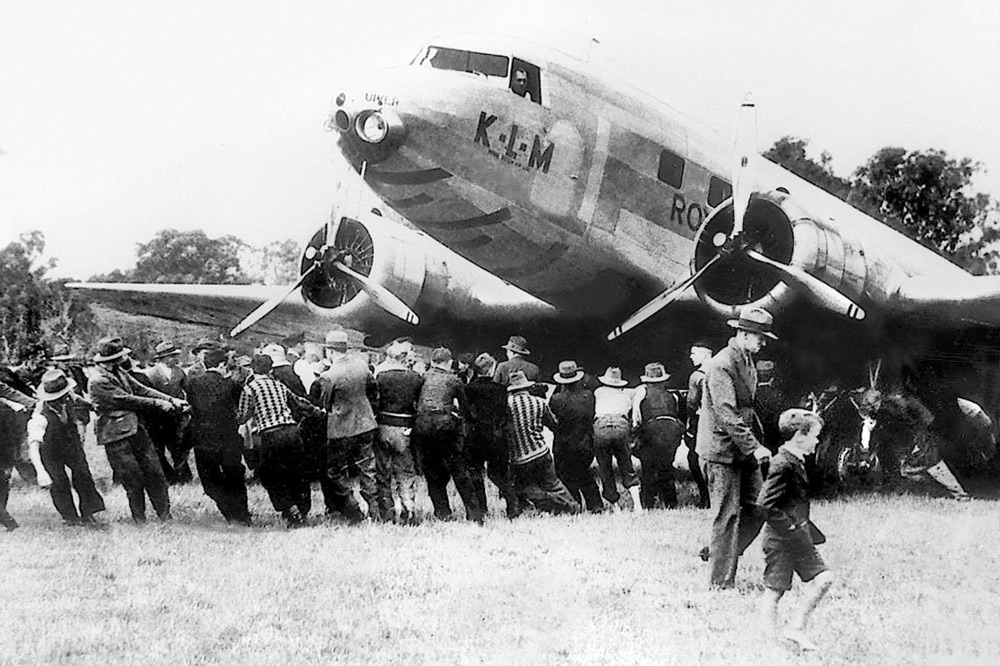 Pulling bogged Uiver DC-2 at Albury Racecourse 