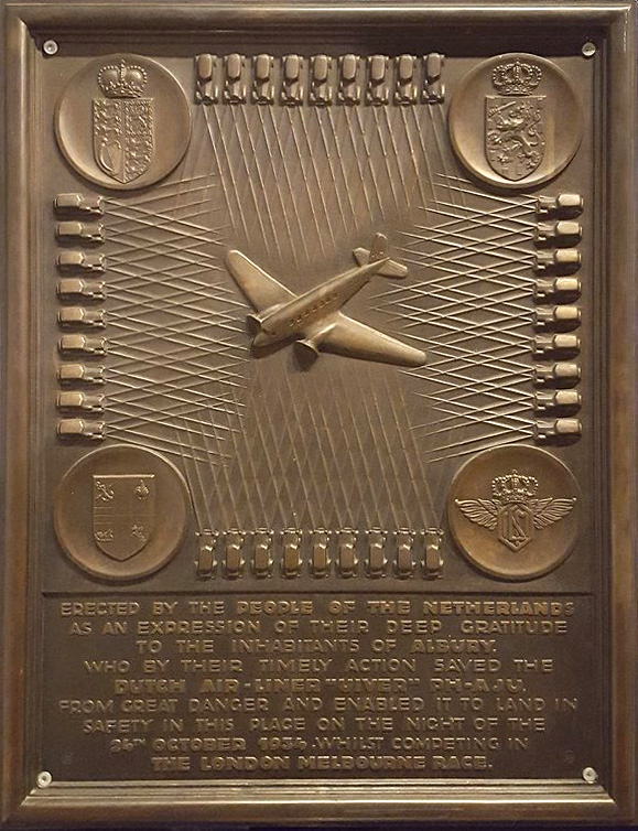 Uiver Memorial Plaque